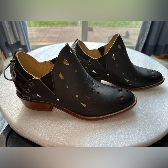 Musse & Cloud Shoes - Anthropologie Musse & Cloud Black Ankle Boots Booties Laser cut Coolise size 10